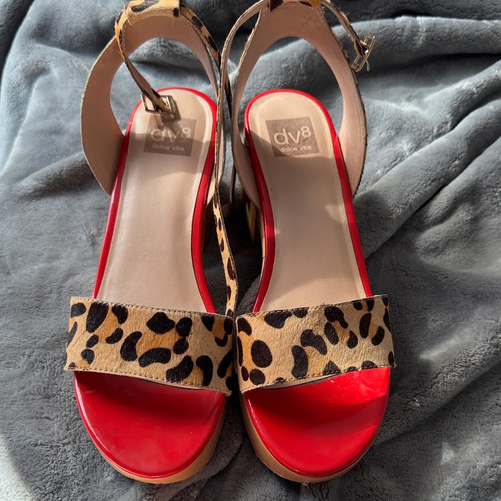 Dolce Vita Leopard Fur Sandals with orange accents size 10